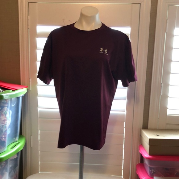 Under Armour Men's Burgundy Short Sleeve Tee - Picture 1 of 8